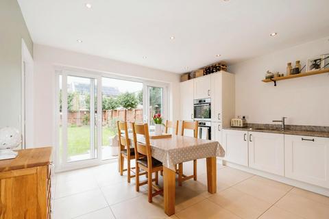 4 bedroom detached house for sale, Farro Drive, York, YO30 6QR