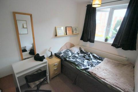 3 bedroom duplex to rent, Arbery Road, Bow, E3 5DF