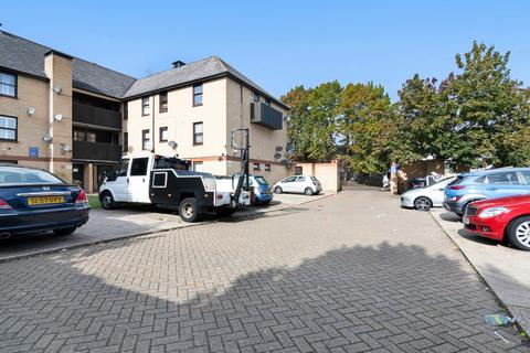 1 bedroom flat for sale, Vicarage Lane, East Ham, London, E6