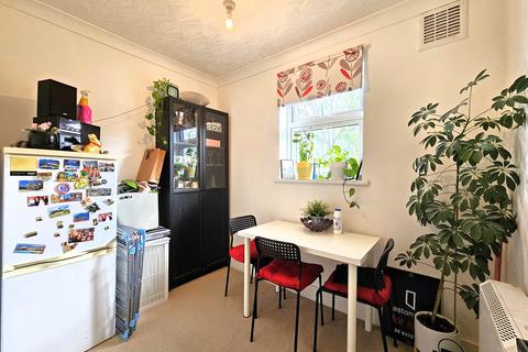 undefined, Church Road, Manor Park, London, E12