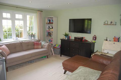 3 bedroom semi-detached house for sale, Clifton Close, Long Buckby, Northampton NN6 7RU