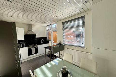 2 bedroom terraced house for sale, Heathway Avenue, Layton FY3