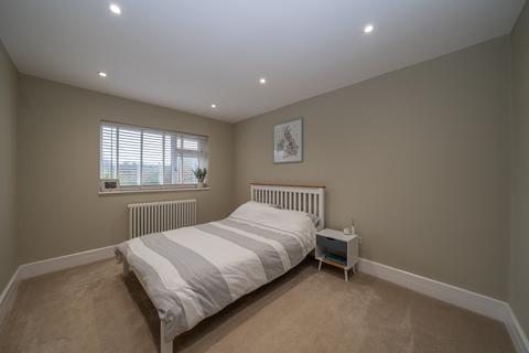 24 Peartree Road, Hemel Hempstead, HP1 3QW