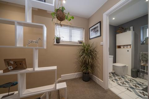 24 Peartree Road, Hemel Hempstead, HP1 3QW