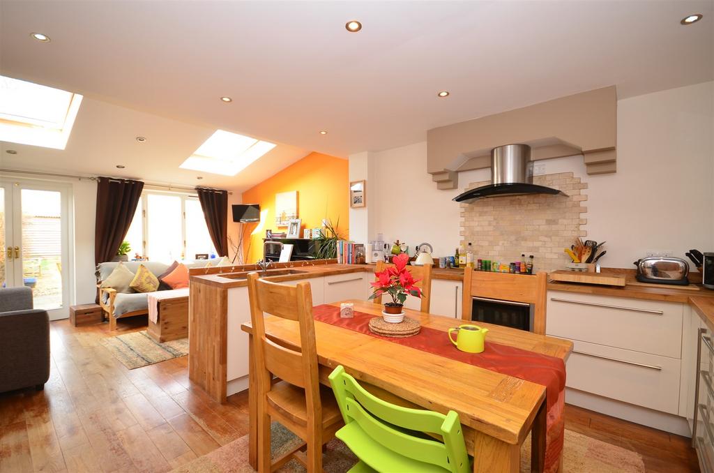 Kitchen/Family Room