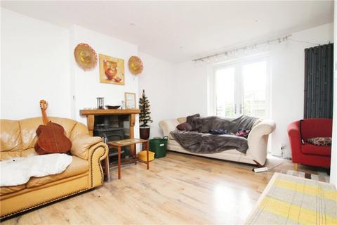 3 bedroom semi-detached house for sale, Robeck Road, Ipswich, Suffolk
