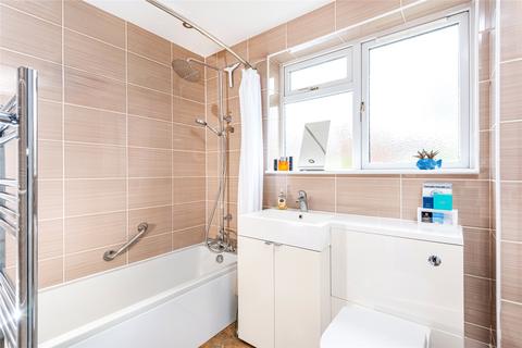 100 Dinglederry, Olney, MK46 5HA