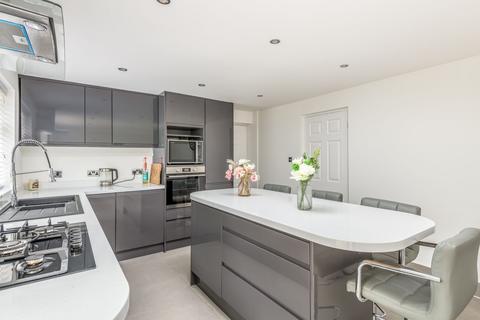 22 Harkness Close, Bletchley, Milton Keynes, MK2 3NB