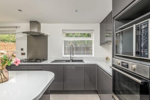 22 Harkness Close, Bletchley, Milton Keynes, MK2 3NB
