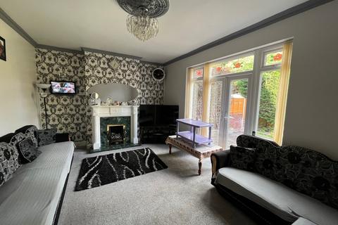 4 bedroom semi-detached house for sale, Birmingham Road, Walsall, WS5