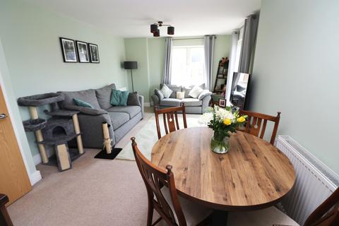 1 bedroom flat for sale, 8 The Rushes Wapshott Road, Staines-upon-Thames
