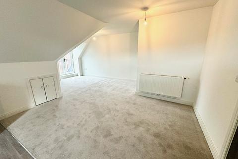 2 bedroom flat to rent, Twynham Road, Bournemouth BH6