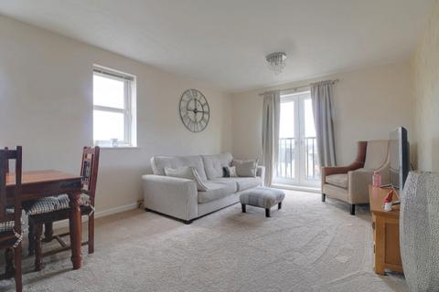 2 bedroom apartment for sale, Laithe Hall Avenue, Cleckheaton, West Yorkshire, BD19
