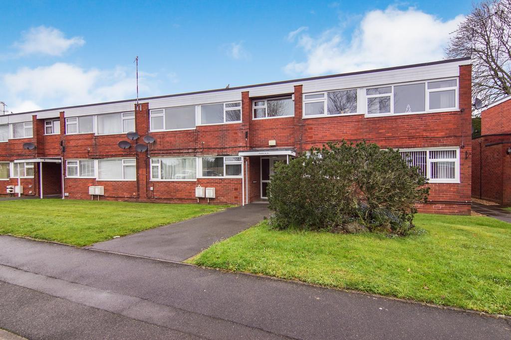 Garrick Close, Coventry CV5 2 bed apartment £130,000
