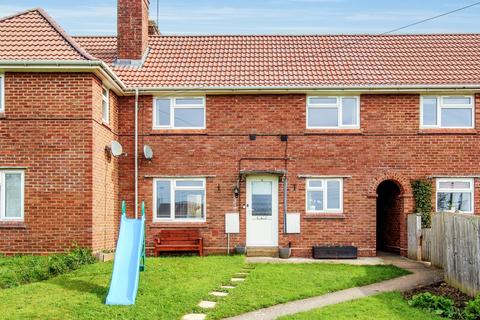 6 Eastfields, Martock, TA12 6NW
