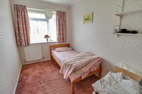 32 Southdown Road, Emmer Green, Reading, RG4 8RN