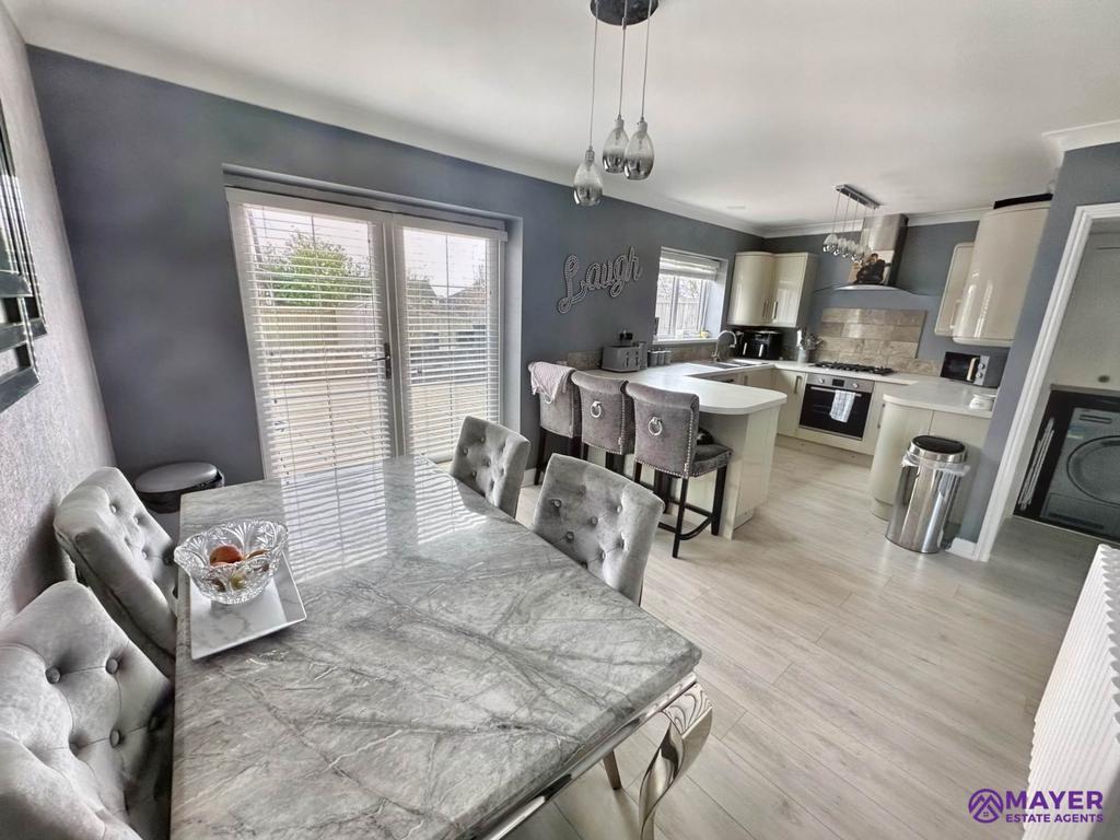 Dingle Road, Plymouth PL2 4 bed semidetached house for sale £249,950