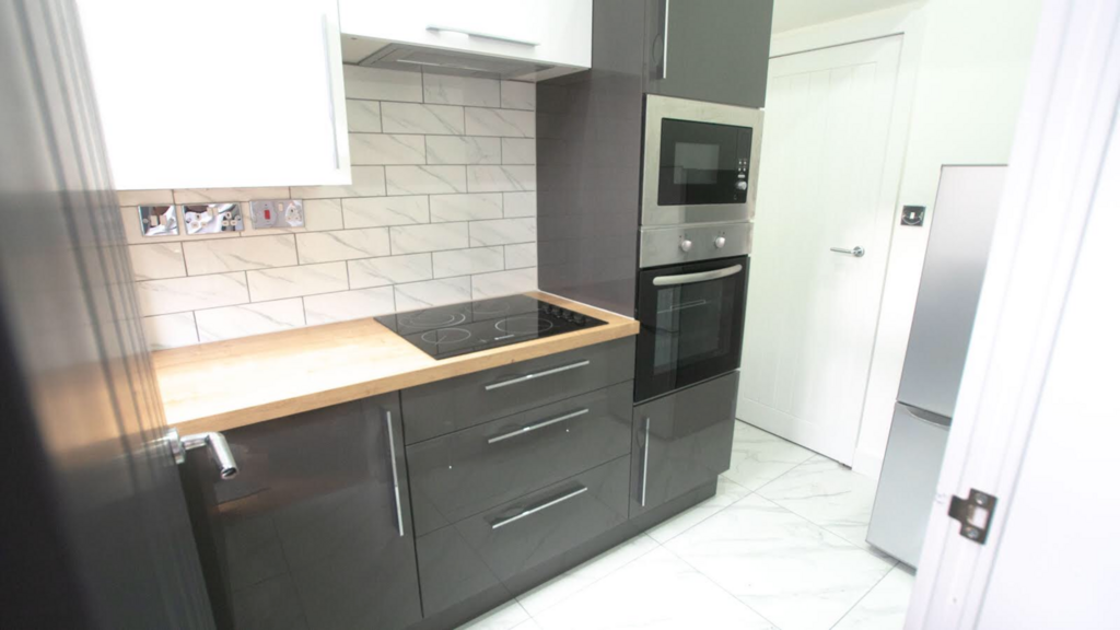 House in Leeds - View 4
