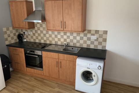 1 bedroom terraced house to rent, Leeds LS8