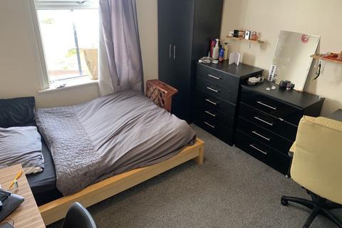 2 bedroom flat to rent, 78 Chapel Lane, Leeds LS6