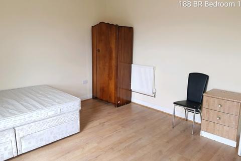 4 bedroom terraced house to rent, Leeds LS4
