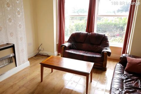 4 bedroom terraced house to rent, Leeds LS4