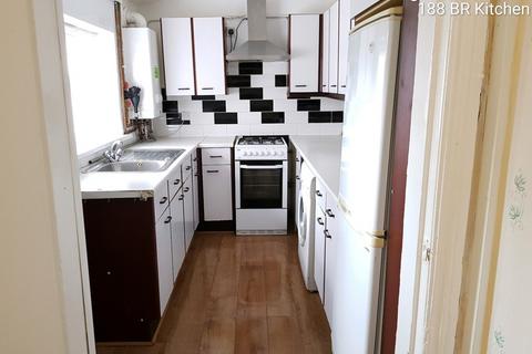 4 bedroom terraced house to rent, Leeds LS4