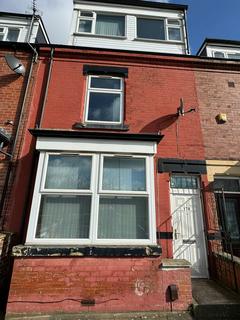 4 bedroom terraced house to rent, Leeds LS4