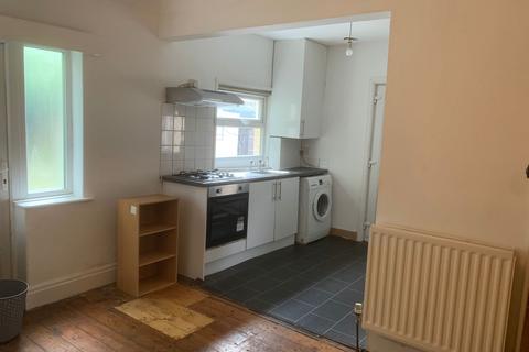 undefined, Leeds LS6