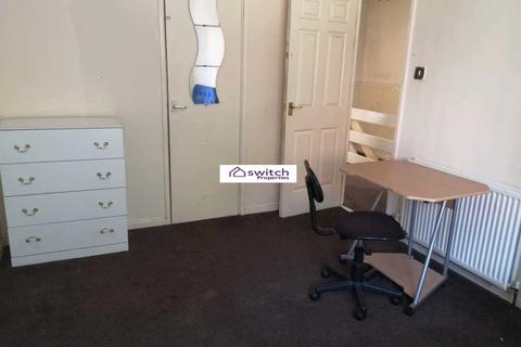 3 bedroom terraced house to rent, Leeds LS3