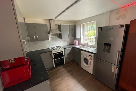 5 bedroom terraced house to rent, Leeds LS3