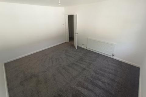 2 bedroom flat to rent, Leeds LS16