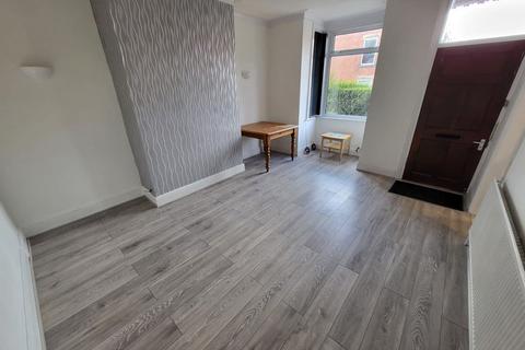 2 bedroom terraced house to rent, Leeds LS12