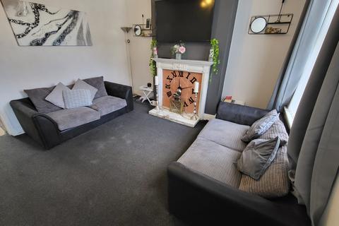 4 bedroom terraced house to rent, Leeds LS6