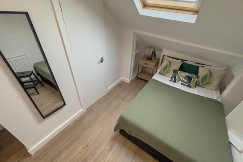 1 bedroom in a house share to rent, Kensington, L7 2RF,