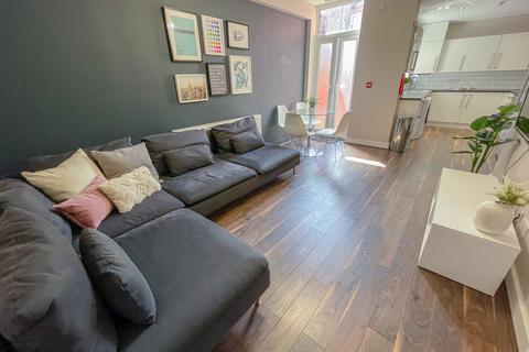 undefined, Ingrow Road, L6 9AJ,