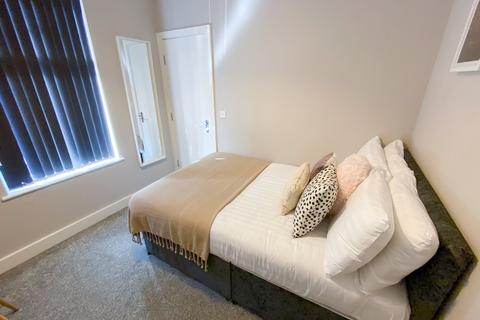 2 bedroom house share to rent, Romer Road (House Share), L6 6DJ,
