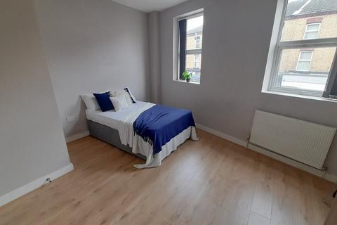 2 bedroom house share to rent, Holt Road, L7 2PR,