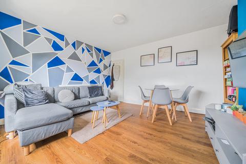 2 bedroom flat for sale, South Bank, Surbiton, KT6