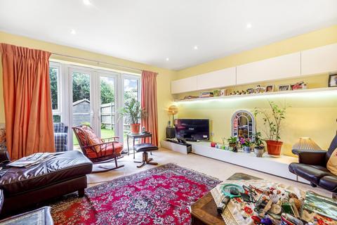 undefined, Russells Mews, Loop Road, Woking, GU22