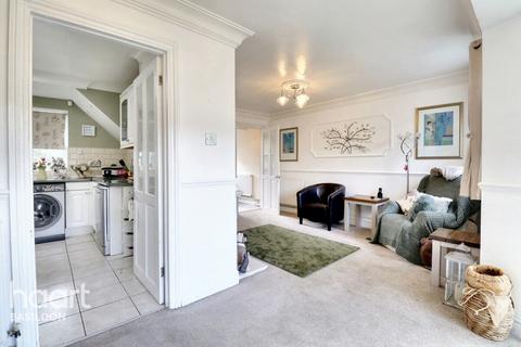 2 bedroom terraced house for sale, Tangham Walk, Basildon