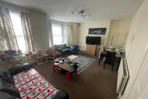 2 bedroom flat for sale, Tudor Road, E6
