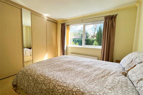 8 Glengarth, Uppermill, Oldham, OL3 6HU