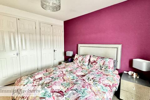 33 Elmfield, Hetton Le Hole, Houghton Le Spring, DH5 9BX