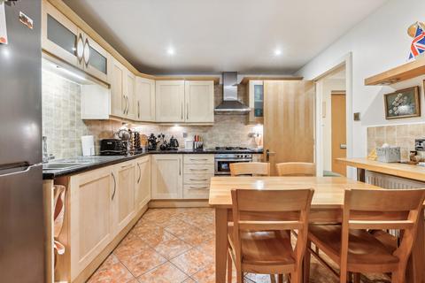 3 bedroom apartment for sale, Imperial House, Victory Place, London, E14