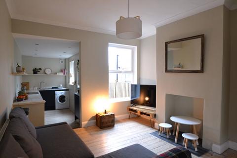 2 bedroom terraced house to rent, Heygate Street, Market Harborough LE16
