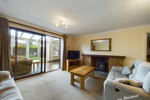 3 bedroom end of terrace house for sale, Shelduck Close, Watermead, Aylesbury
