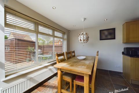 3 bedroom end of terrace house for sale, Shelduck Close, Watermead, Aylesbury