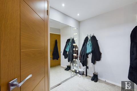 3 Caernarvon Close, Hemel Hempstead, HP2 4AN