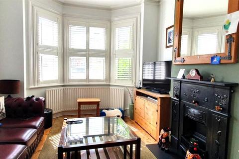 5 Warfield Road, Feltham, TW14 8AD